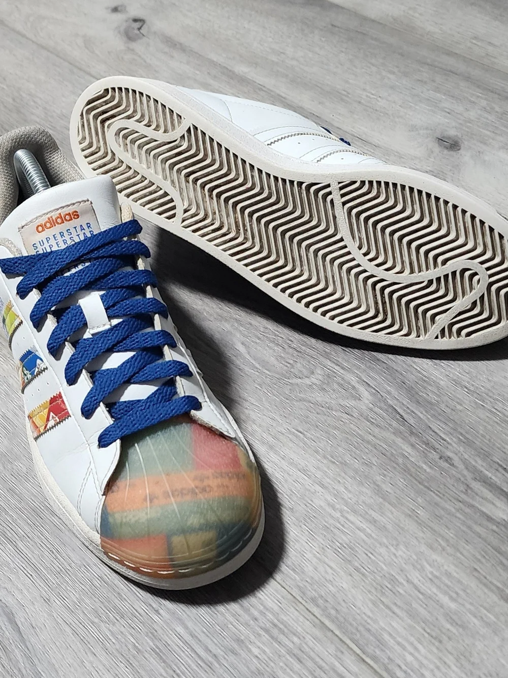 adidas multi size sneakers